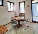 Tavolo da pranzo con sedie